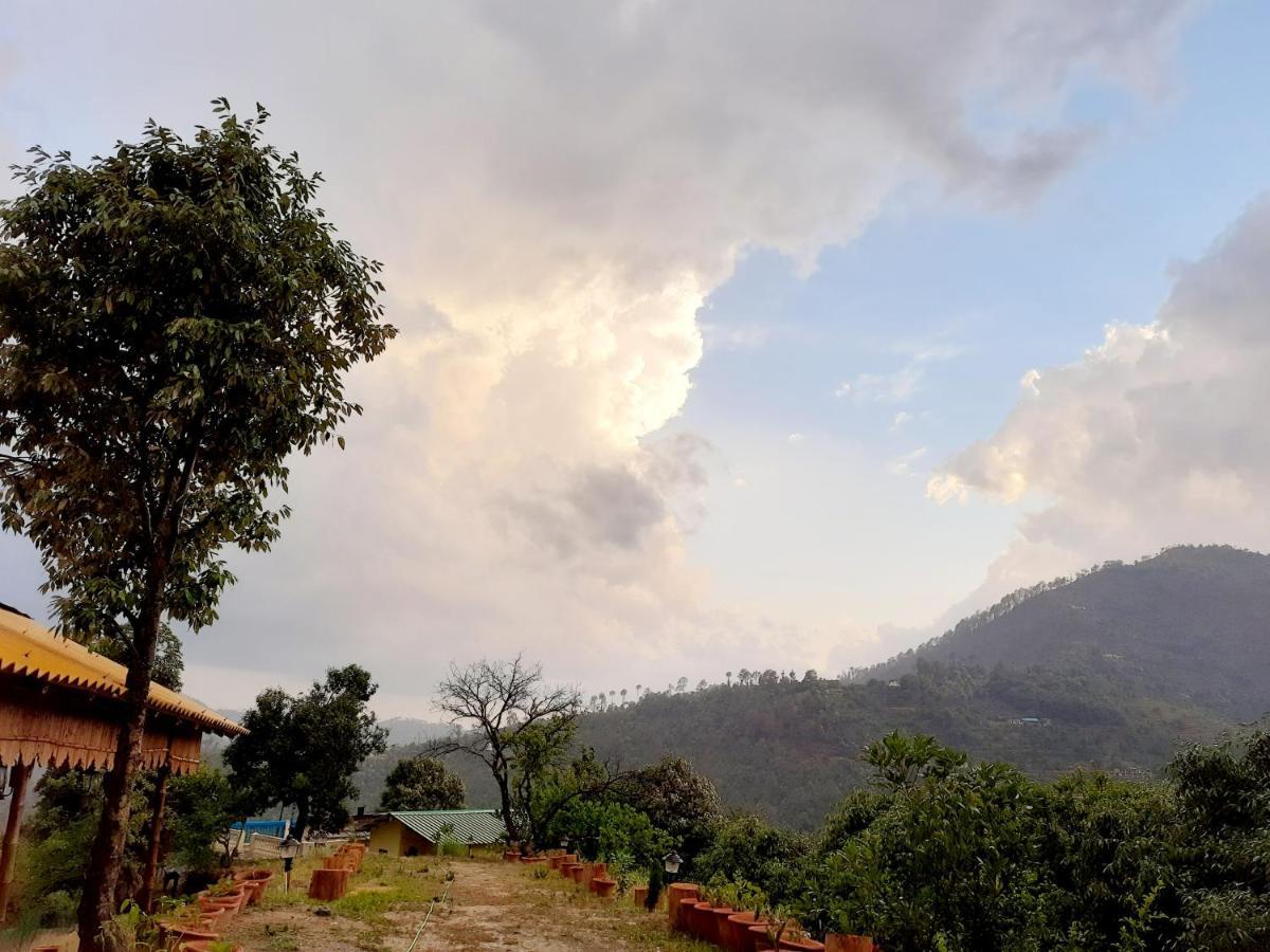 Mukteshwar Grand Retreat Dış mekan fotoğraf